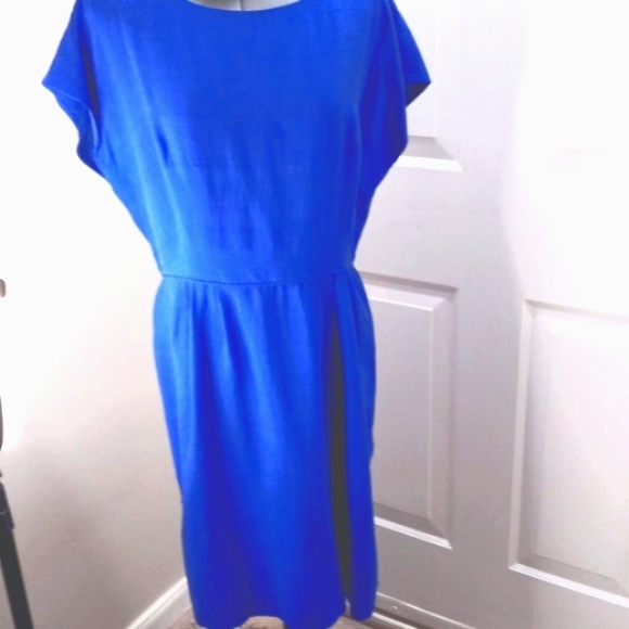 GearyRoark Sz 14, Silk 100% Royal Blue Midi with lower V Back - Picture 3 of 4